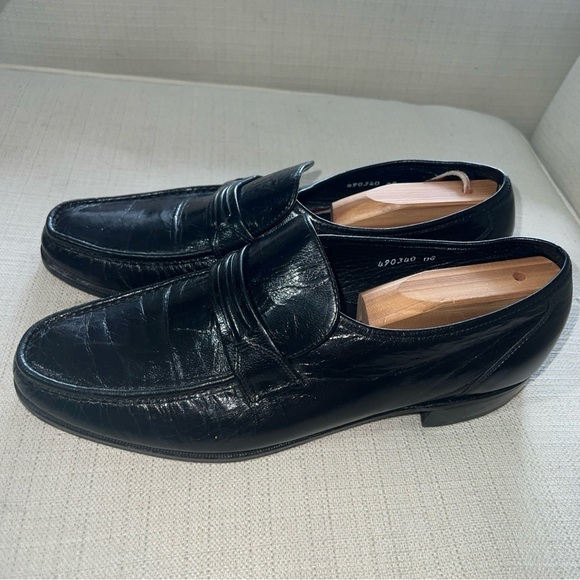 Vintage Florsheim Men\'s Leather Loafers, 11 D 17089 Black Slip Ons main image 5